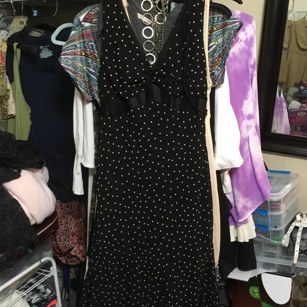 Dress - Picture 2 of 3